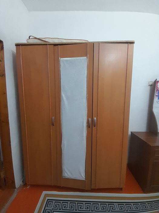Продам шифонер в хорошем состоянии