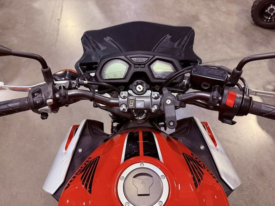 Vand honda cb 650 f cu 3000 km!