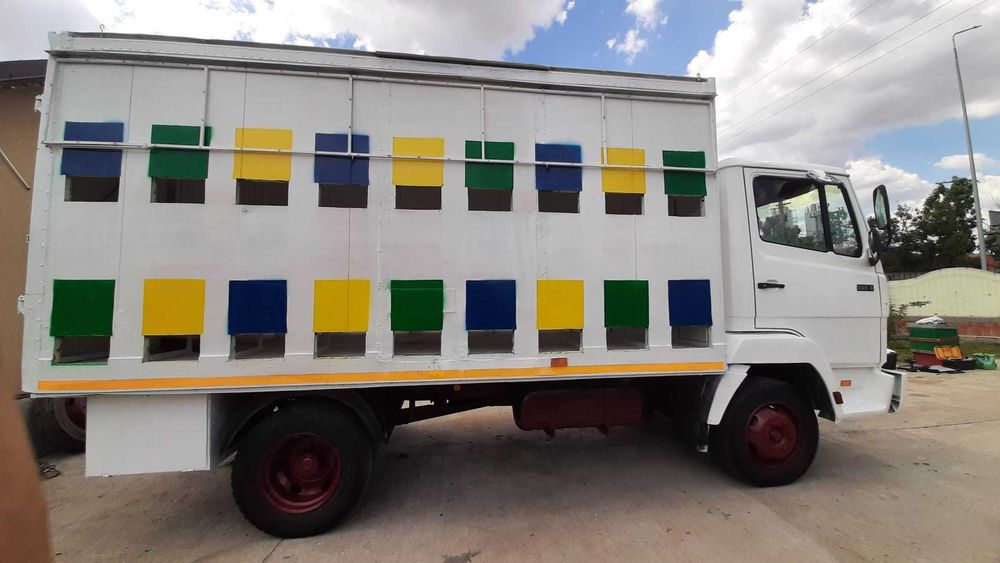 Camion apicol omologat Mercedes 814