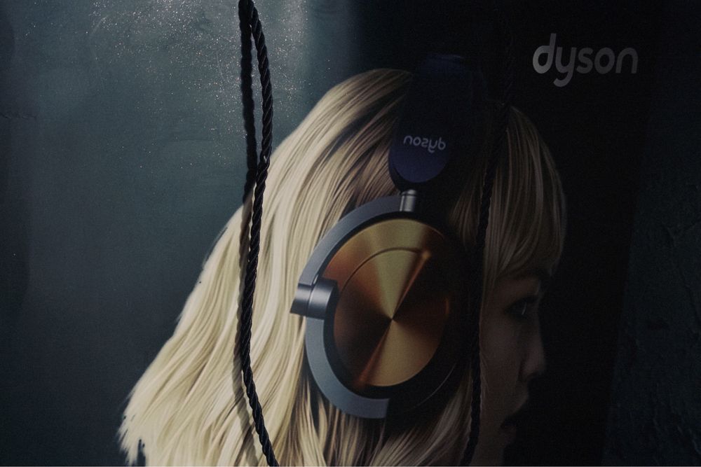 срочно продаю dyson airstrait