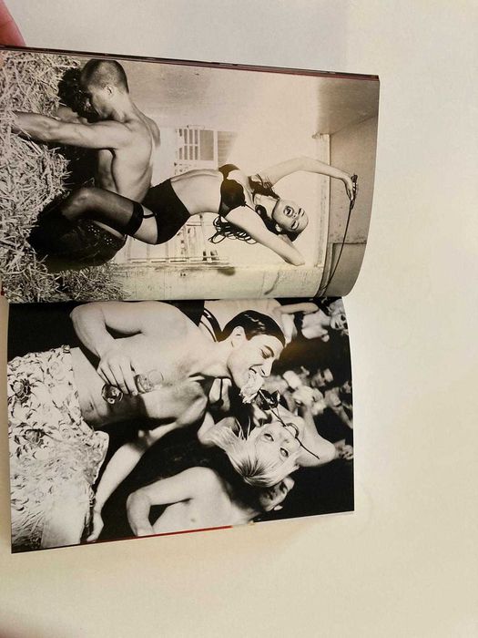 Ellen von Unwerth. Fräulein carte arata fotografie moda erotic nud