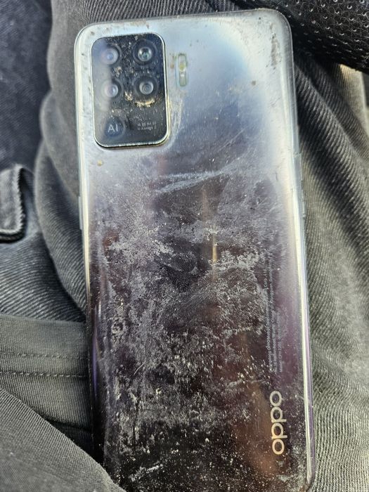 Продам телефон оппо