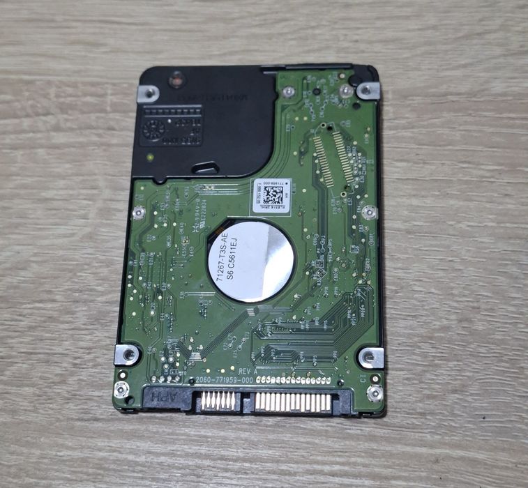 HDD laptop WD Blue 500GB (WD5000LPCX) — perfect funcțional
Vând hard d