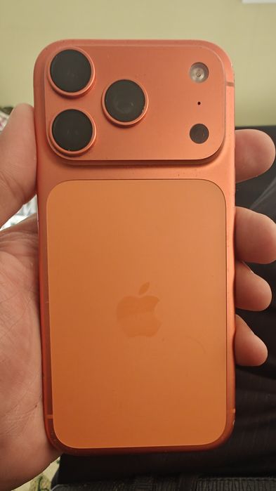 Продам iPhone 17 pro 256gb esim