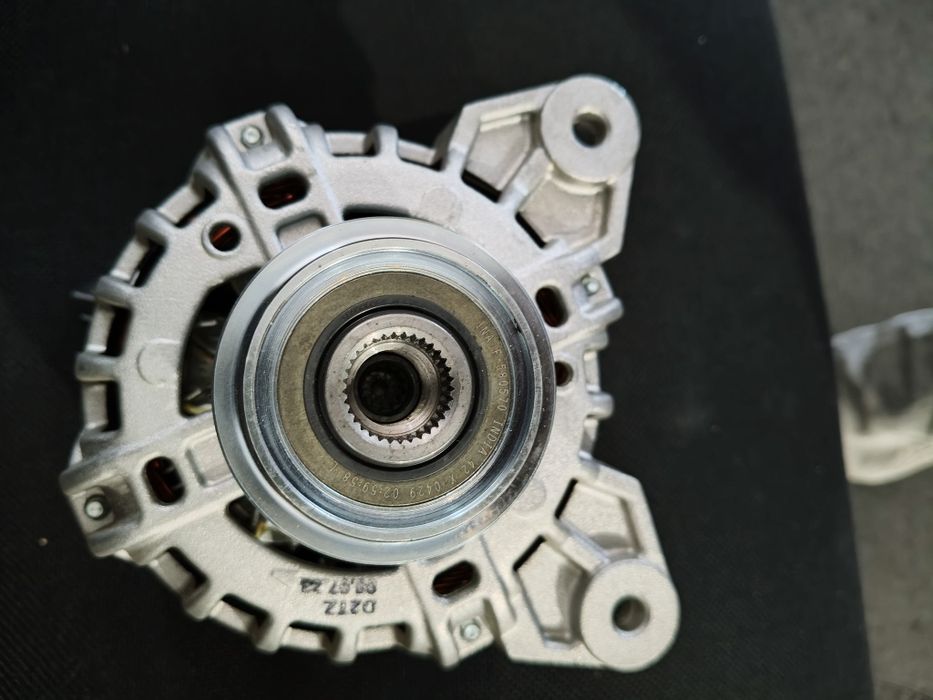 Alternator Dacia  Logan 1.2 cu un pin la releu