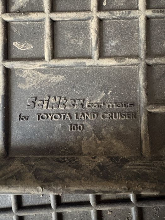 Полики Тойота ленд крузер 100