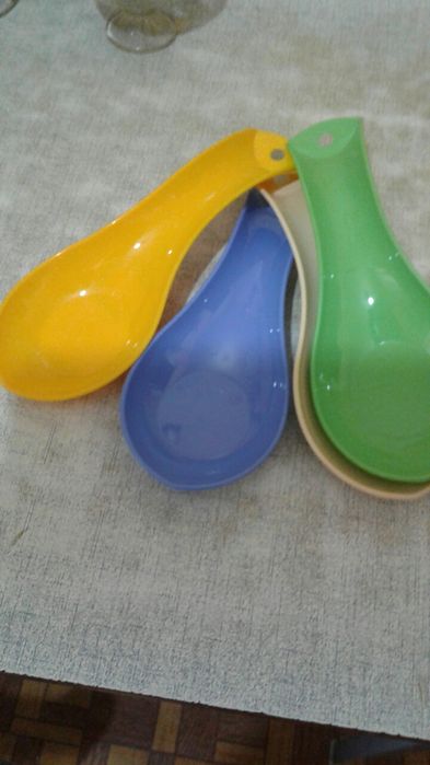 Подставка под ложку,половник, шумовку   из пластмасса