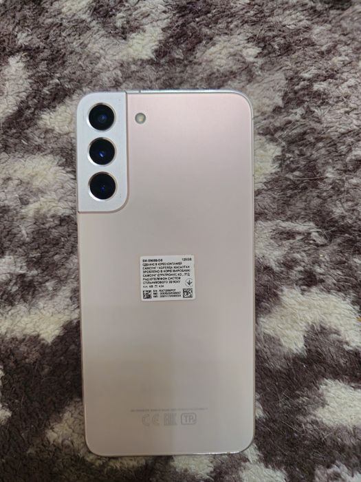 Продам телефон Samsung S22+/plus