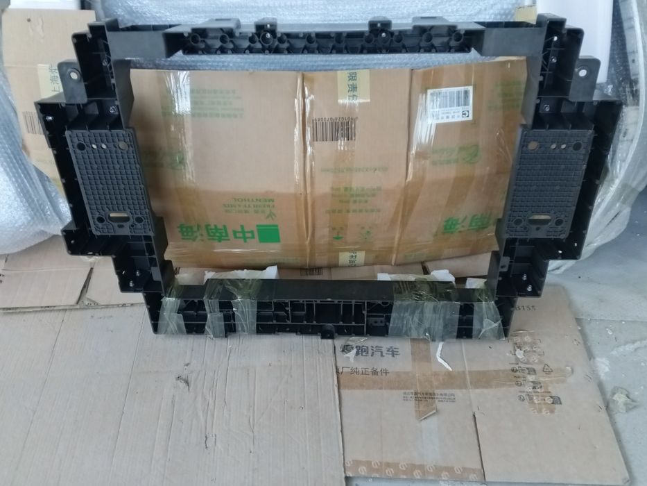 Рамка радиатора Dongfeng EP008