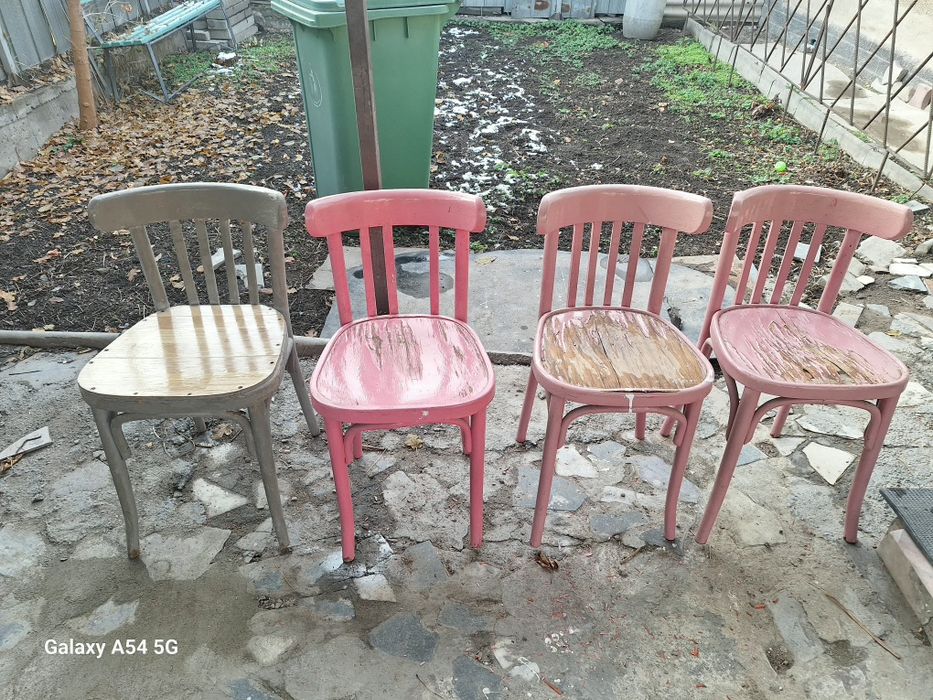 Продам стулья срочно Бу