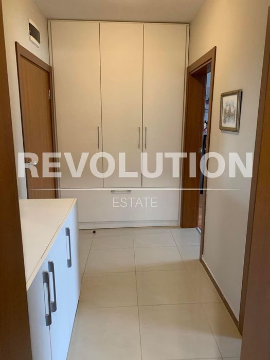 Двустаен апартамент в св. Константин и Елена!