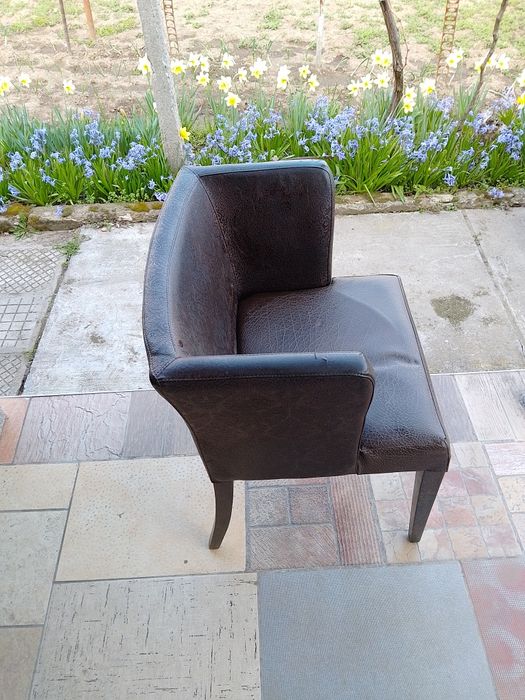 Маси и столове Теохаров