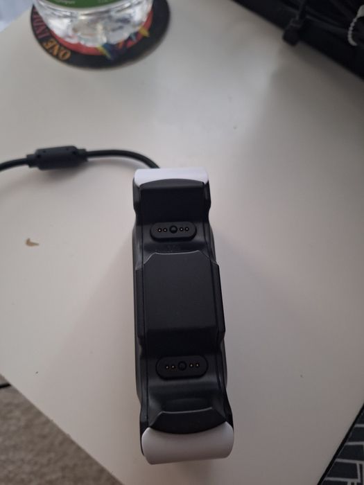 Încărcător pentru controllerre de ps 5
