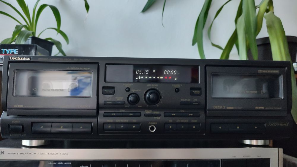 Dublu deck technics RS-TR575M2
