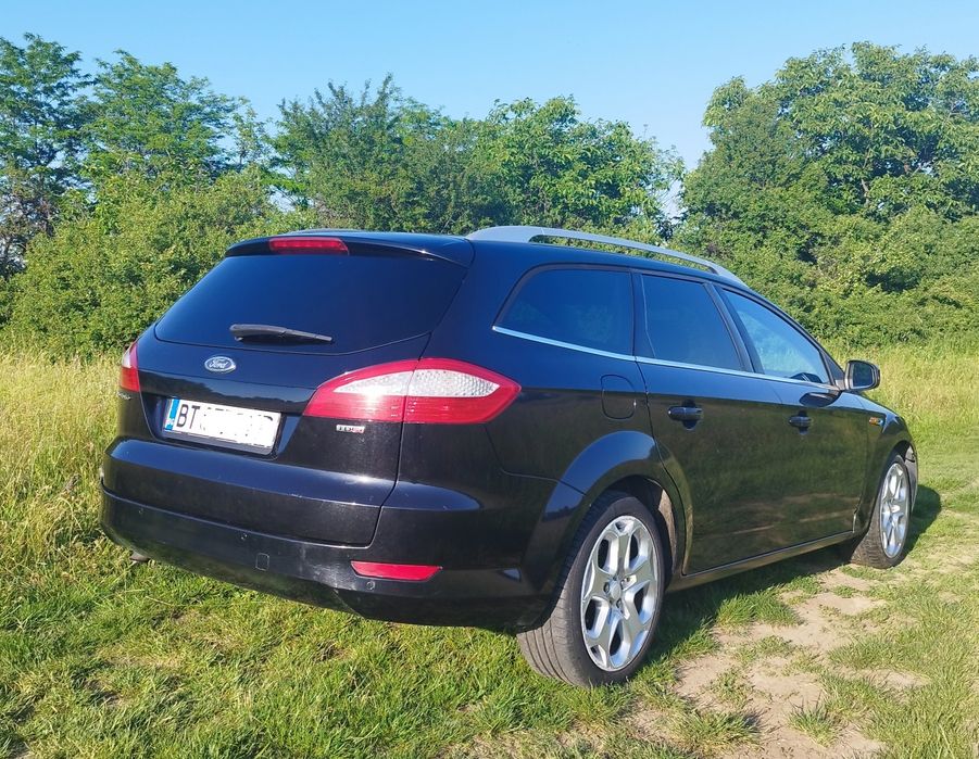 Продавам Форд Мондео