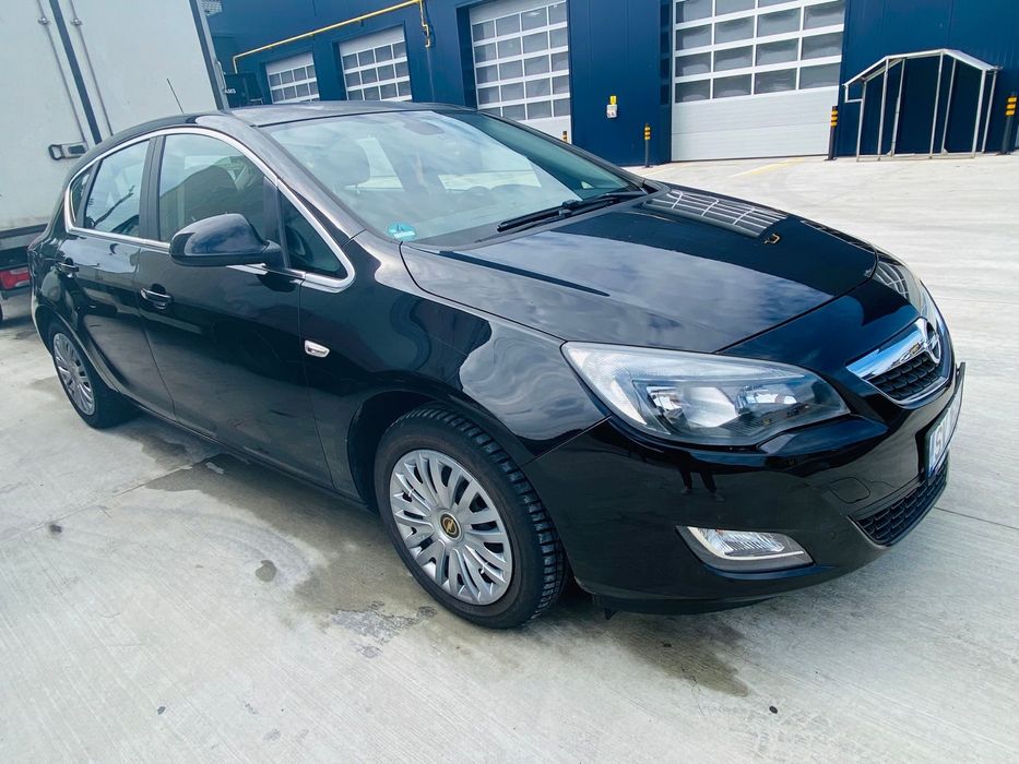 Opel Astra J 1.4 benzina motor clasic