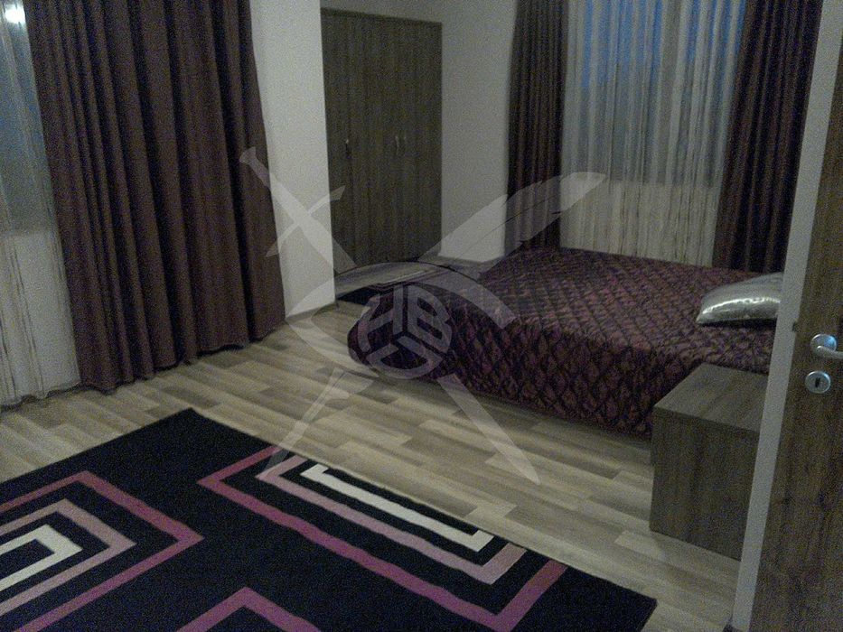 Дава се под наем Тристаен апартамент в Варна, Бриз - 150 кв.м за 1000 € - Снимка #3