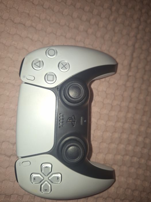 Vând maneta ps5 functionala