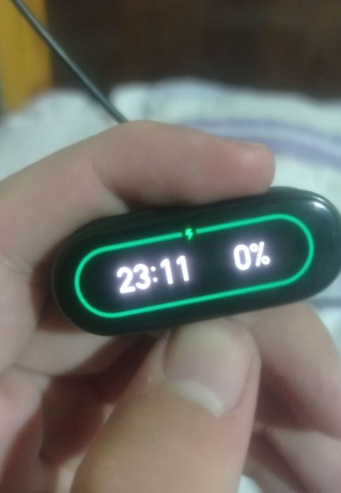 Mi band 6 sotiladi