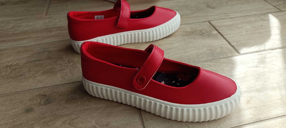 Червени обувки Rocket Dog размер 38