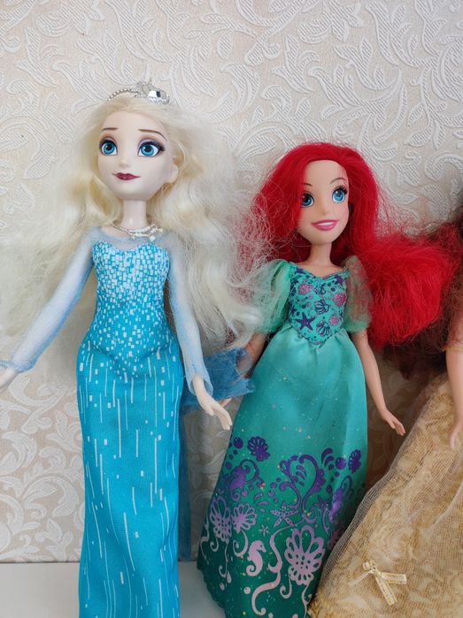 Продам набор кукол пакет игрушек для девочек.