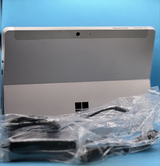 Лаптоп Microsoft Surface GO 3, Intel Pentium Gold 6500Y, 10.5”, FHD+