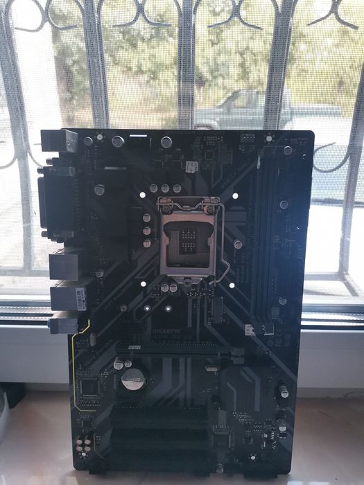 gigabyte h310 мат. плата