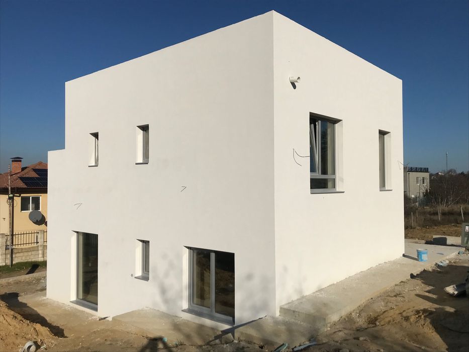 Нова къща 250кв. Зеленика