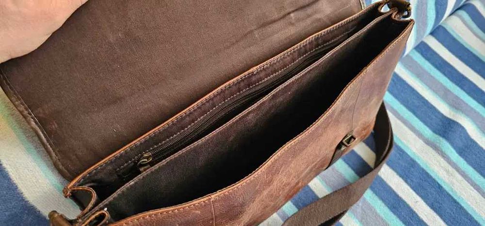 Geanta Fossil Messenger  gen postas