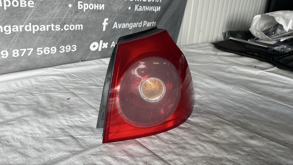 2 броя десен стоп VW Golf 5 (2003-2009)