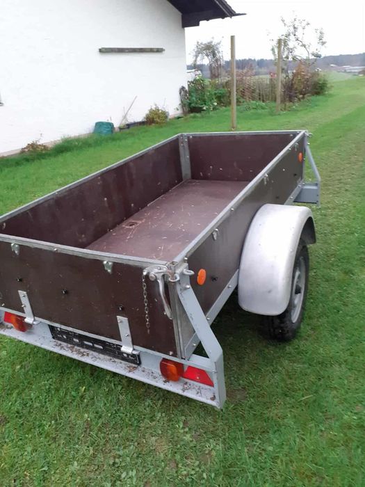 Remorca adusă din Germania