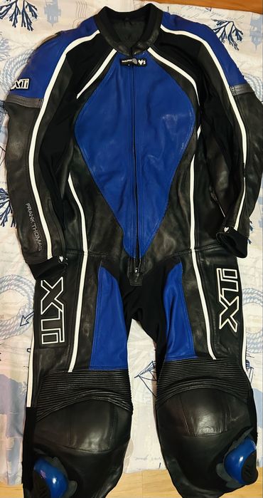 Мото екипи 52 (L)