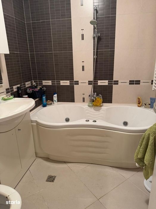 cv 113 Victoriei, apartament 3 camere decomandat