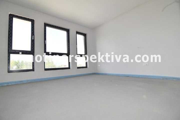 реф.19385 Чисто нова къща с две паркоместа-Коматевско шосе!