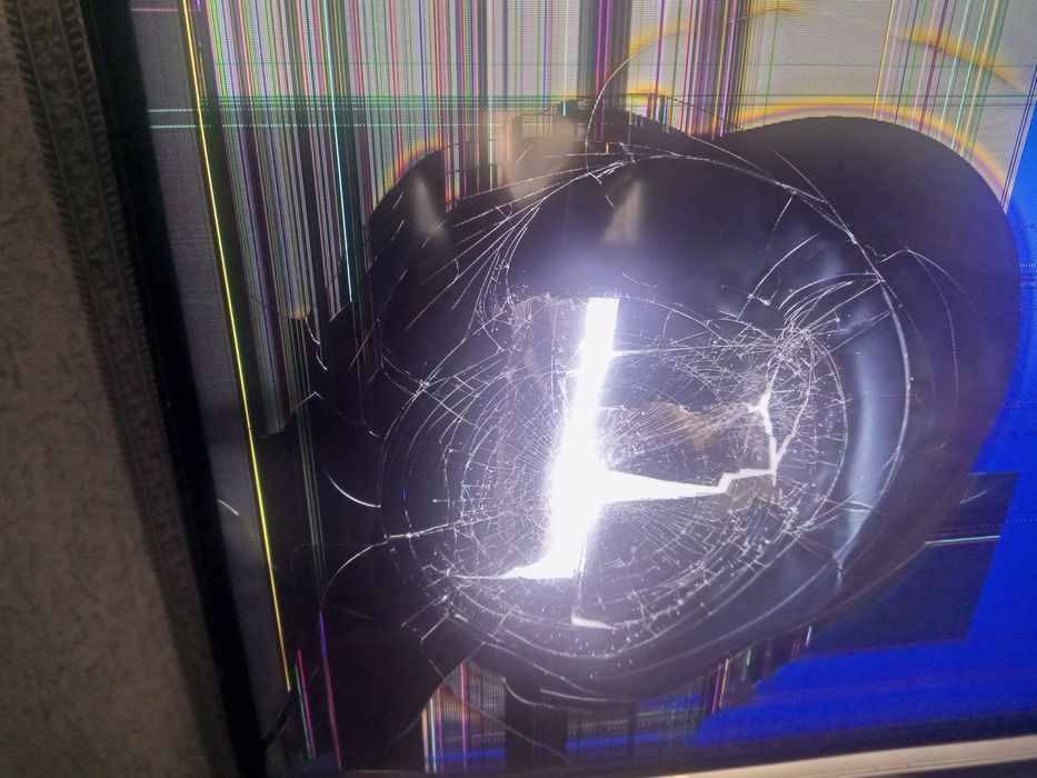 Продам телевизор артель.