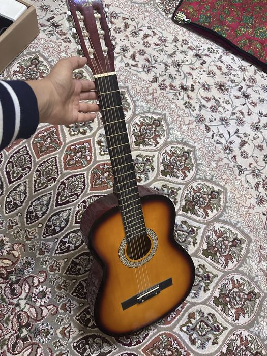 Гитара 6 струновый