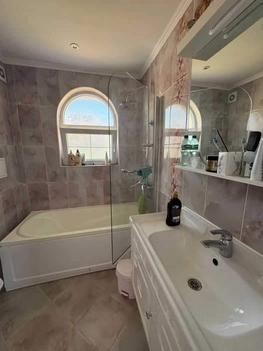 Дава се под наем Къща в Свети Влас - 200 кв.м за 1500 € - Снимка #3