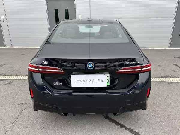 BMW i5 eDrive 40L M sport 713km