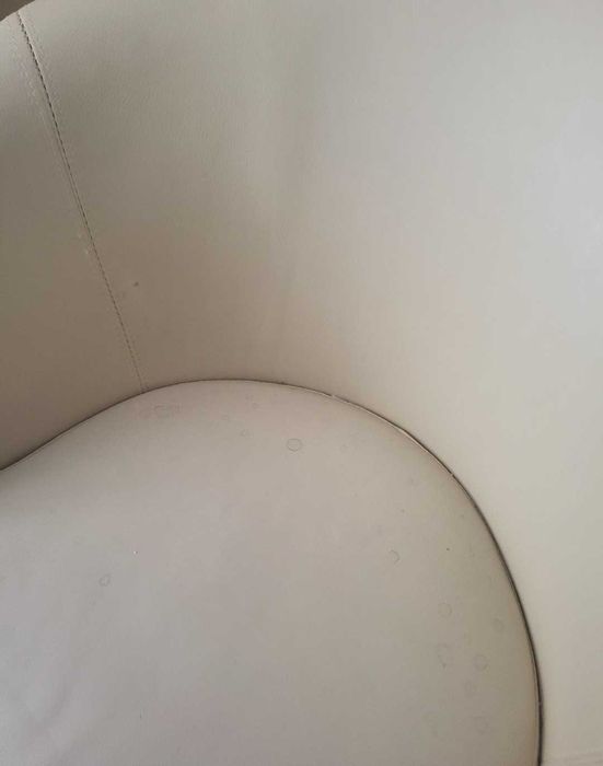 Scaun cu spătar picior rotativ piele ecologica rezistenta