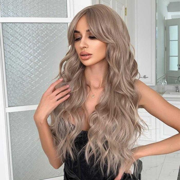 Тъмно руса вълнообразна синтетична перука – 60 см