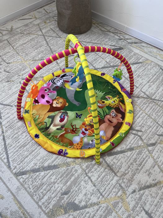 Продам детскии коврик в отличном состоянии