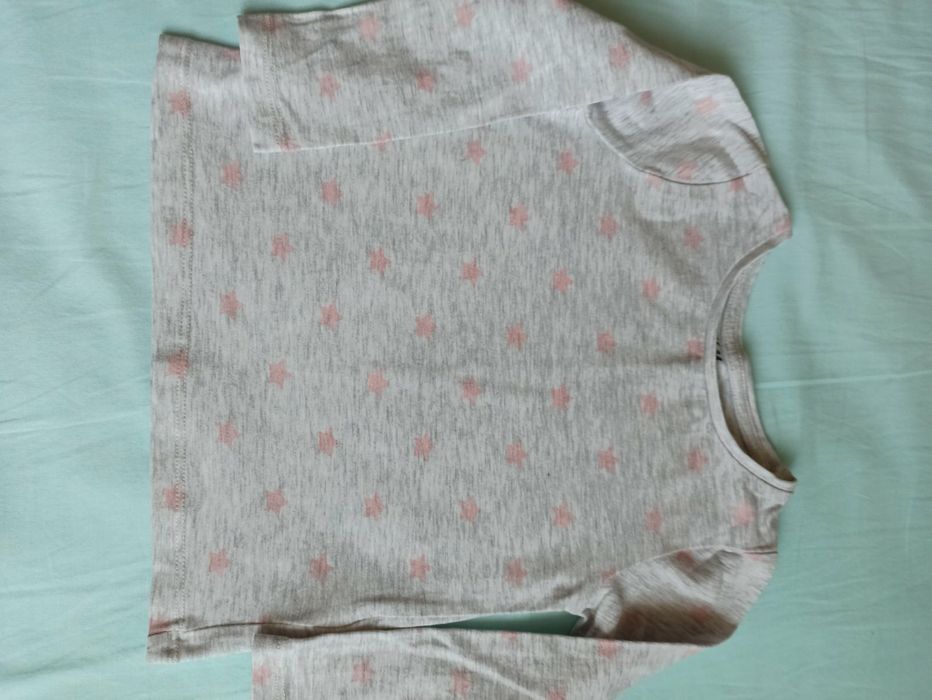 Продавам детско сукманче с две блузки