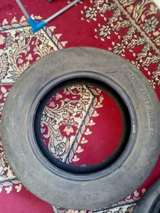 Шины на машину срочно