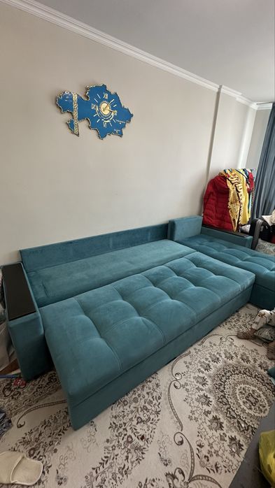 Диван трехметровый