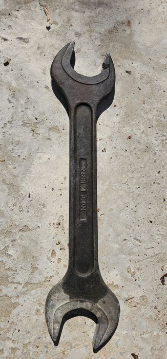 Большой газовый ключ