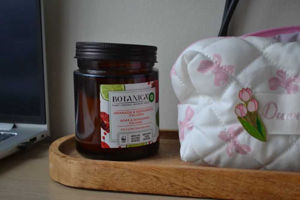 Nikon D3100 с китов обектив и аксесоари