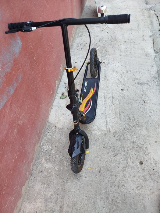 Самокат б/у в очень хорошем состоянии