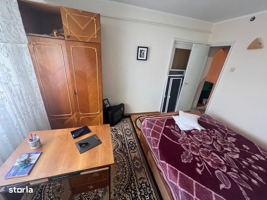 vand apartament cu 2 camere M19 pret 60.000 euro neg