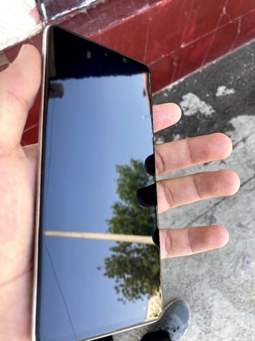 Xiaomi 11 T  8+3/128 xotirali