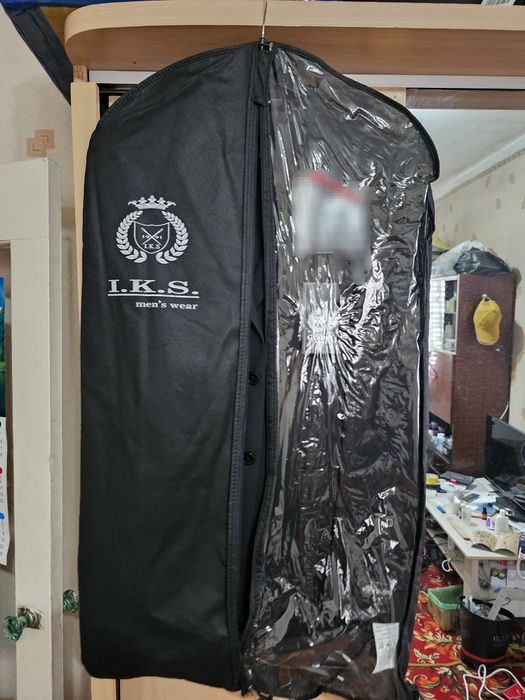 Костюм мужской..